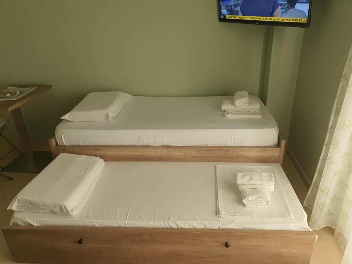 Deni Sea View Apartment Vlore Exterior photo