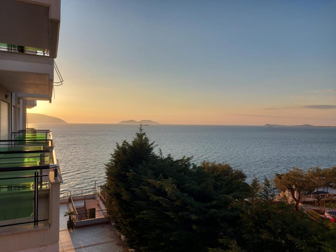 Deni Sea View Apartment Vlore Exterior photo