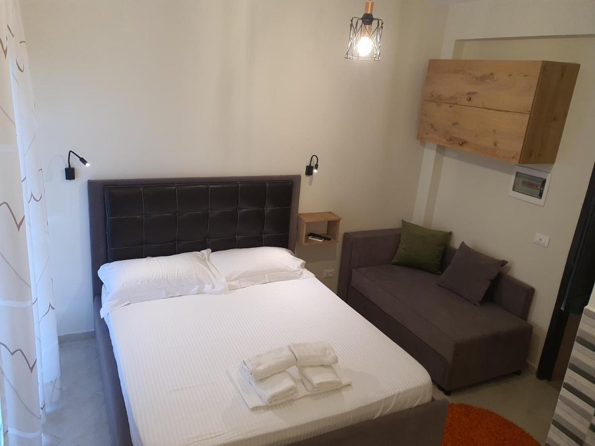 Deni Sea View Apartment Vlore Exterior photo